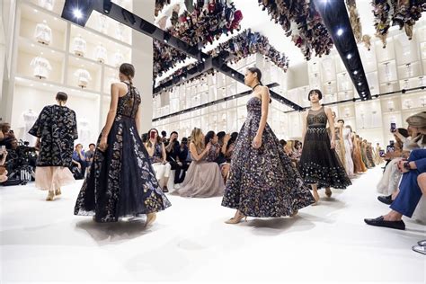 cristian dior couture stage 6 mois commencant en juillet|Dior .